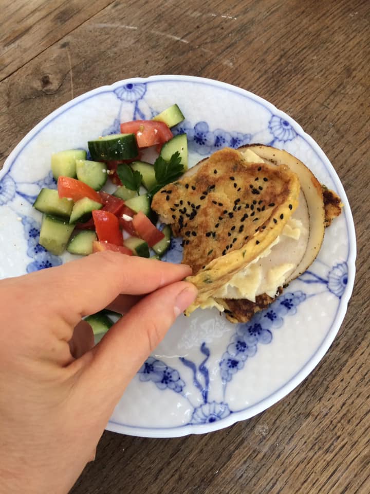 Naan- brød morgenmad